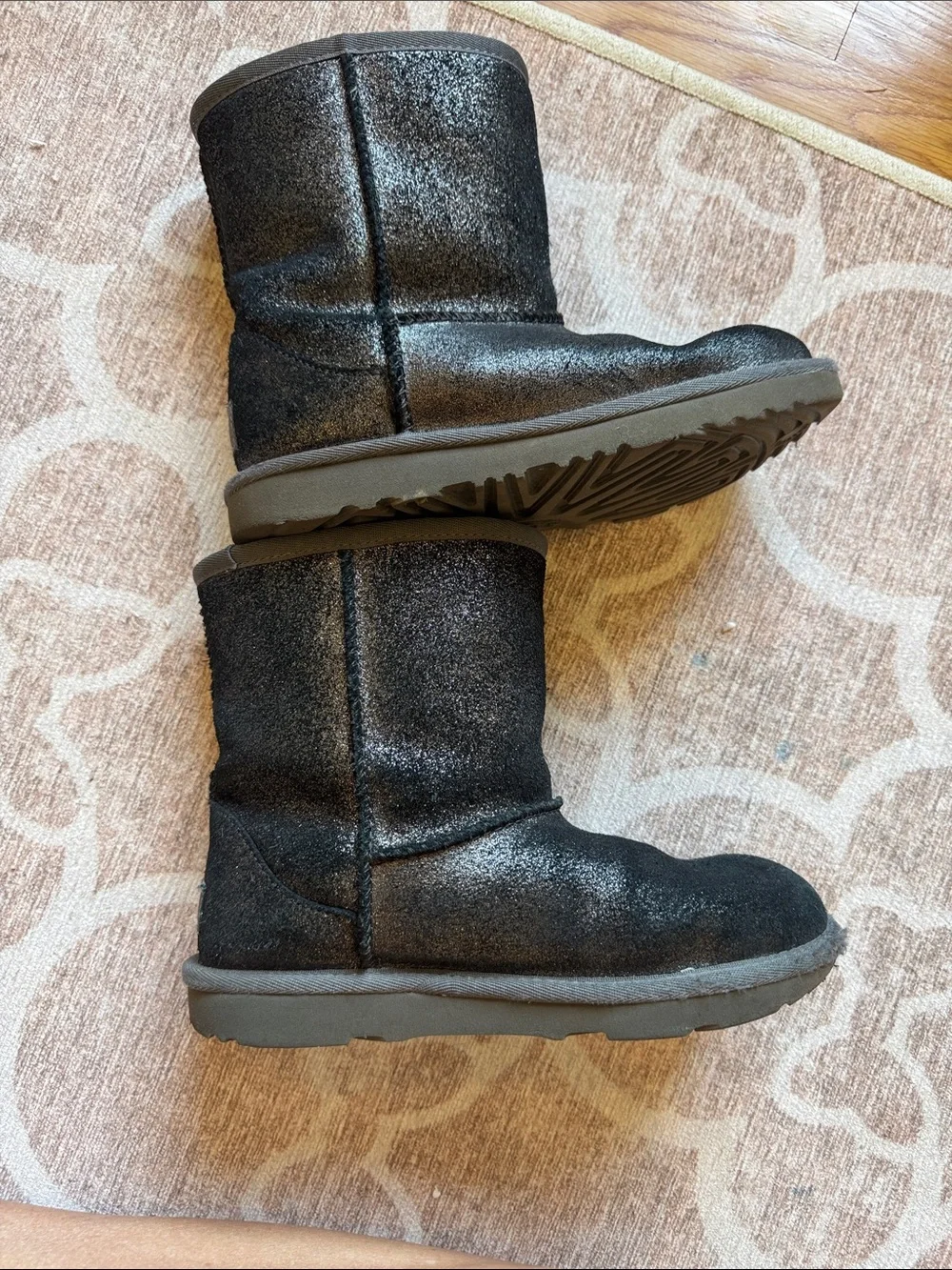 UGG Black Shimmer short boot size 3